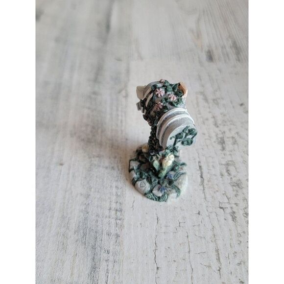 Ivy innocent special delivery 1997 mailbox accessory Xmas - Picture 3 of 6